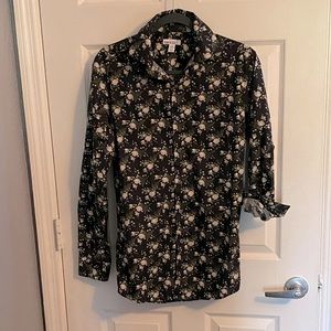 Black long sleeve shirt with white roses